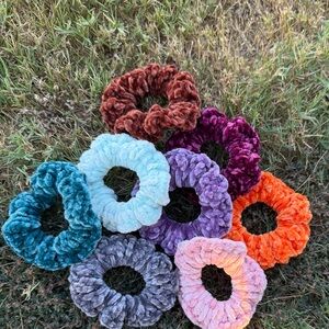 Velvet Hair Scrunchies - Multicolor